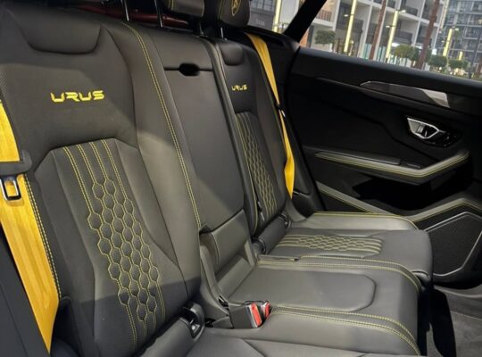 Lamborghini Urus performance fully loaded 2023