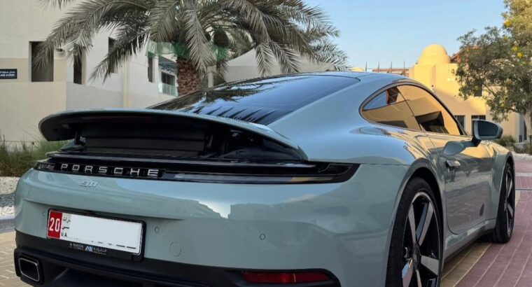 Porsche Carrera 911 full option 2025 Gcc