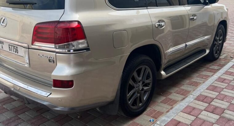 Lexus LX570 full option 2013 Gcc