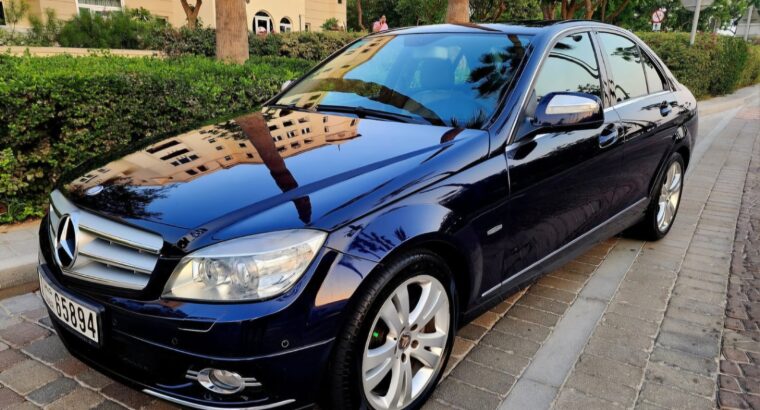 Mercedes C200 in good condition 2008 Gcc
