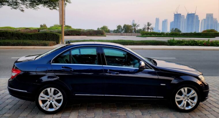 Mercedes C200 in good condition 2008 Gcc