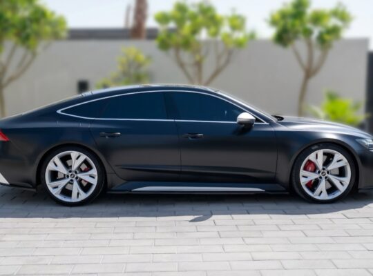 Audi Rs7 fully loaded 2022 Gcc