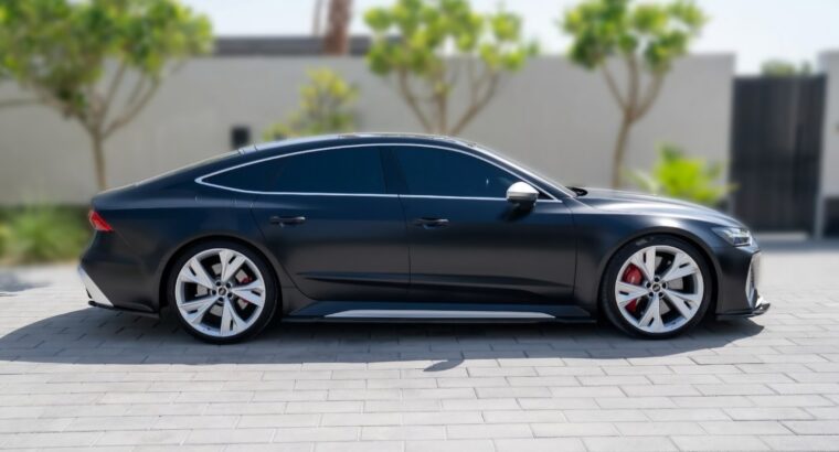 Audi Rs7 fully loaded 2022 Gcc