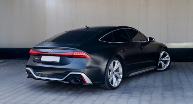Audi Rs7 fully loaded 2022 Gcc