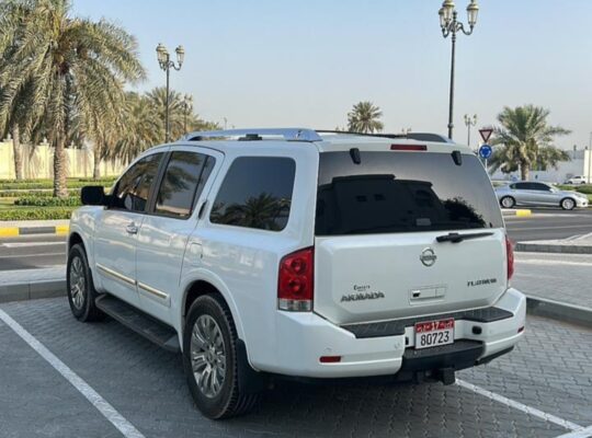 Nissan Armada platinum 2015 full option