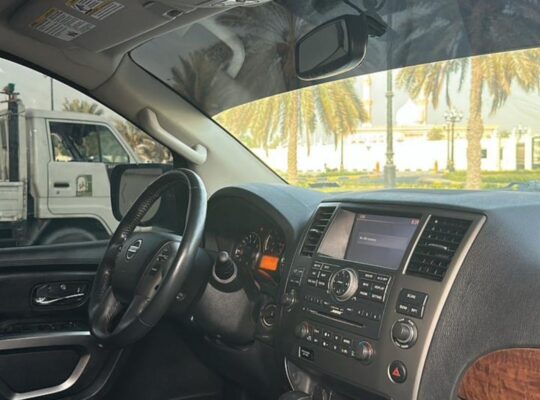 Nissan Armada platinum 2015 full option