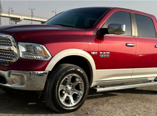 Dodge ram laramie 2015 Gcc full option