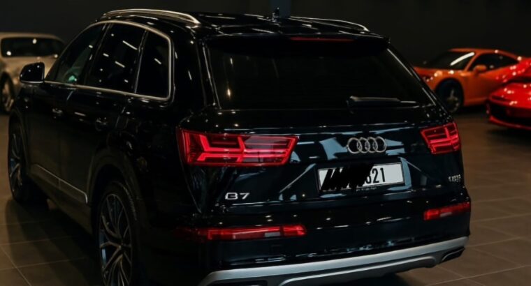 Audi Q7 Quattro 2017 Gcc for sale