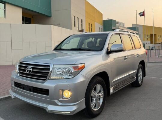 Toyota Land cruiser GXR 2015 full option