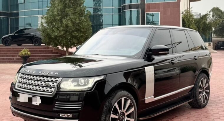 Range Rover vouge SE 2014 Gcc