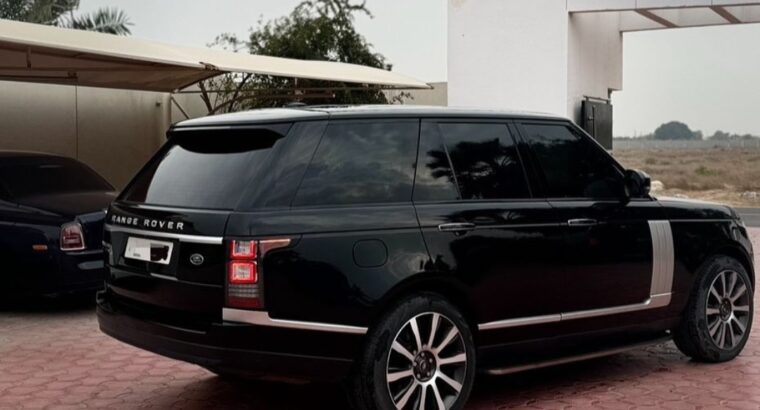 Range Rover vouge SE 2014 Gcc