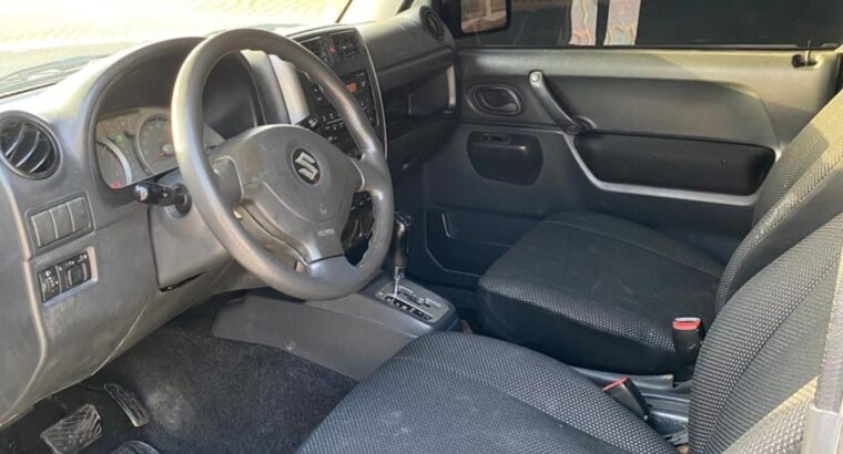 Suzuki jimny 2011 Gcc in good condition