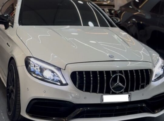 Mercedes C200 coupe 2017 full option