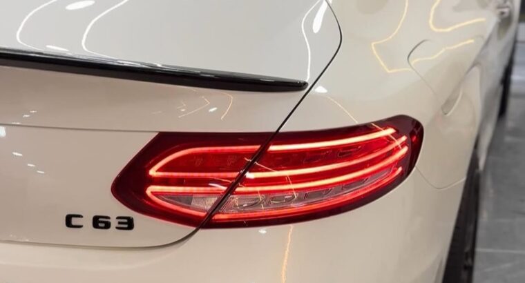 Mercedes C200 coupe 2017 full option