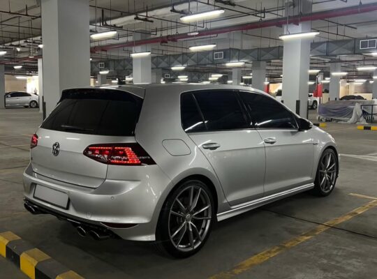 Volkswagen Golf R 2016 Gcc for sale