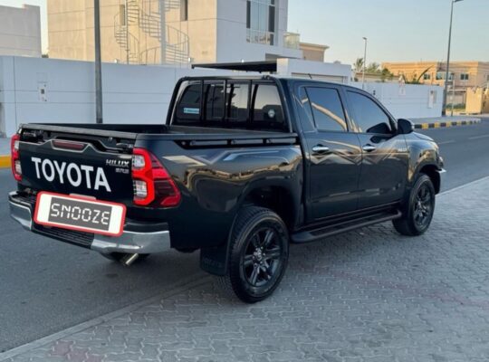Toyota Hilux GLX 2024 full option
