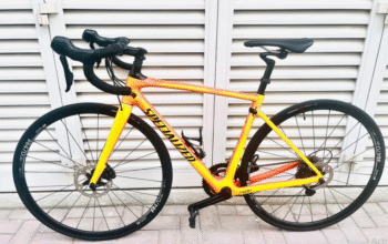 Speciallized Full carbon Aerodynamic Road Bike For