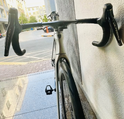 Trek Madone-SLR-06-2023 Full carbon road bike for