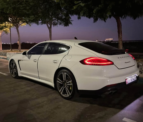 Porsche Panamera S E-Hybrid 2014 GCC in Excellent