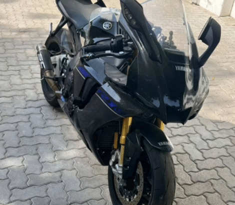 Yamaha R1M 2024 GCC under warranty for sale