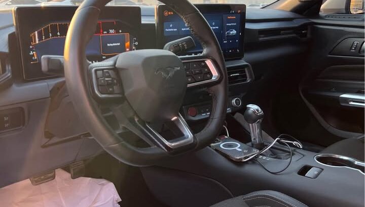 Ford Mustang Ecoboost 2024 USA imported