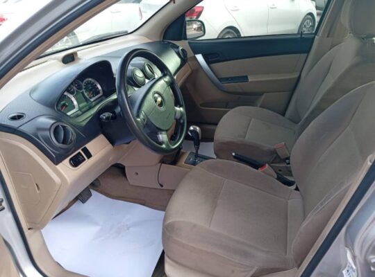 Chevrolet Aveo Gcc 2014 in good condition for sale