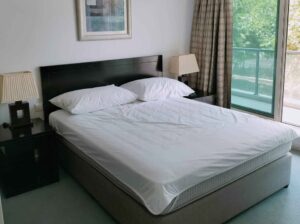 Queen size bed set like new for sale
