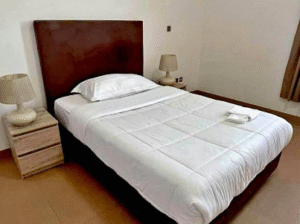 Queen size American bed set for sale
