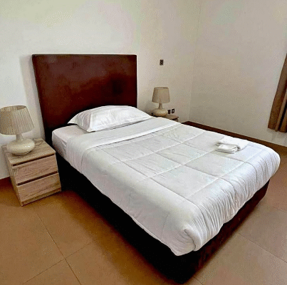 Queen size American bed set for sale