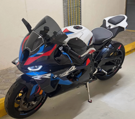 BMW M1000RR 2024 GCC First Owner For Sale