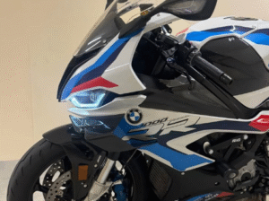 BMW M1000RR 2022 GCC Mint Condition For Sale