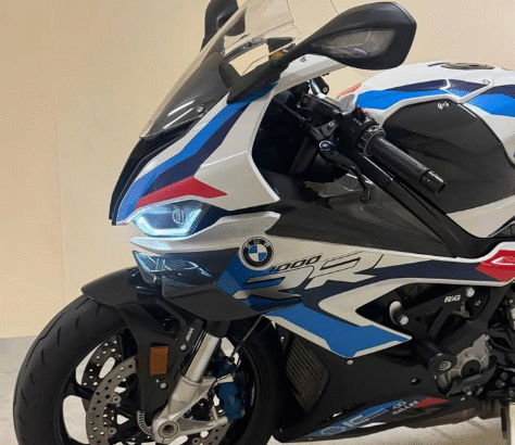 BMW M1000RR 2022 GCC Mint Condition For Sale