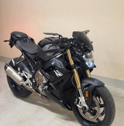 BMW S1000R Gcc 2024 Under Warranty For Sale
