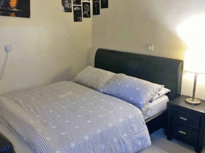 Bedroom set 3 pieces for sale