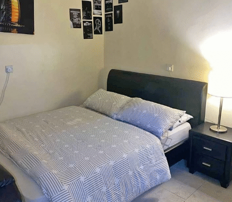 Bedroom set 3 pieces for sale