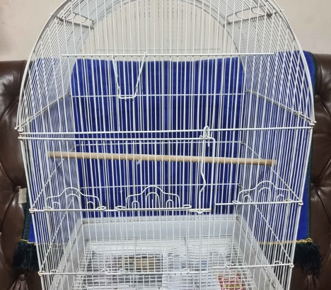Bird cage in perfect condition for sale