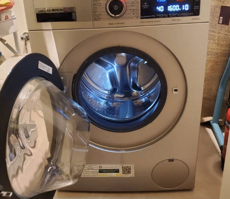 Bosch washer series 8th model 10kgs for sale