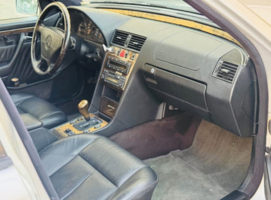 Merceds C36 AMG 1996 Japan specs in good condition