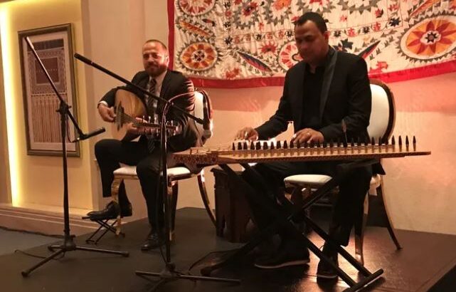 فرقة موسيقى عربية