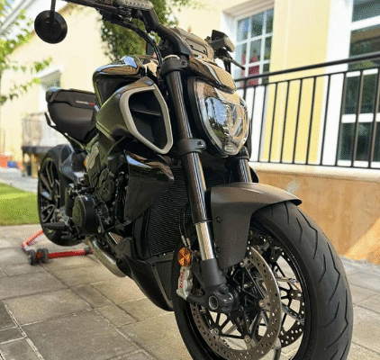 Ducati Diavel 2023 V4 GCC Under Warranty For Sale