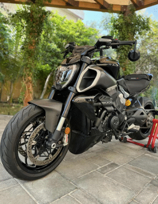 Ducati Diavel 2023 V4 GCC Under Warranty For Sale