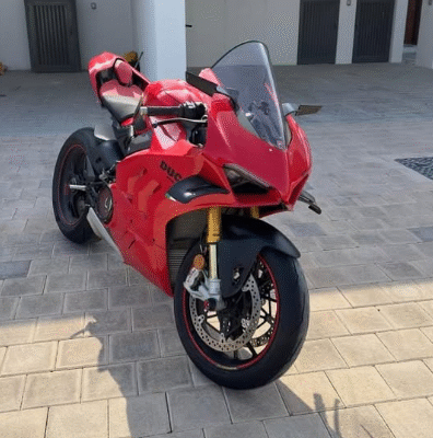 Ducati panigale 2023 GCC for sale