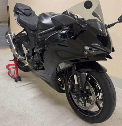 Kawasaki Zx6R 2024 GCC First Owner For Sale
