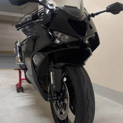 Kawasaki Zx6R 2024 GCC First Owner For Sale