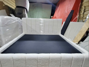 Super King size bed with Hydraulic storg For Sale