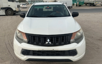 Mitsubishi L200 2018 petrol for sale