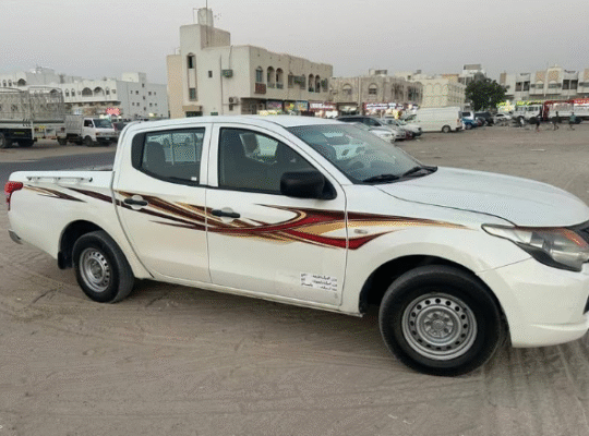 Mitsubishi L200 2018 petrol for sale