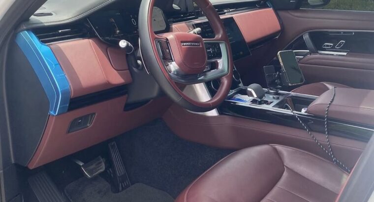 Range Rover vouge HSE 2023 Gcc