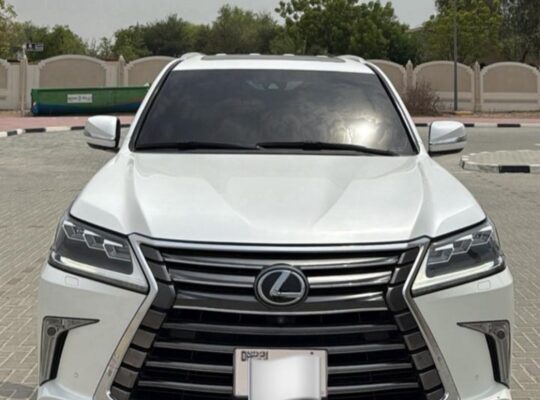 Lexus LX570 full option 2017 Gcc