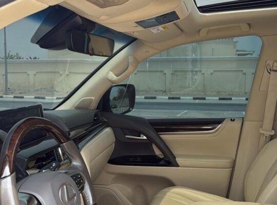 Lexus LX570 full option 2017 Gcc